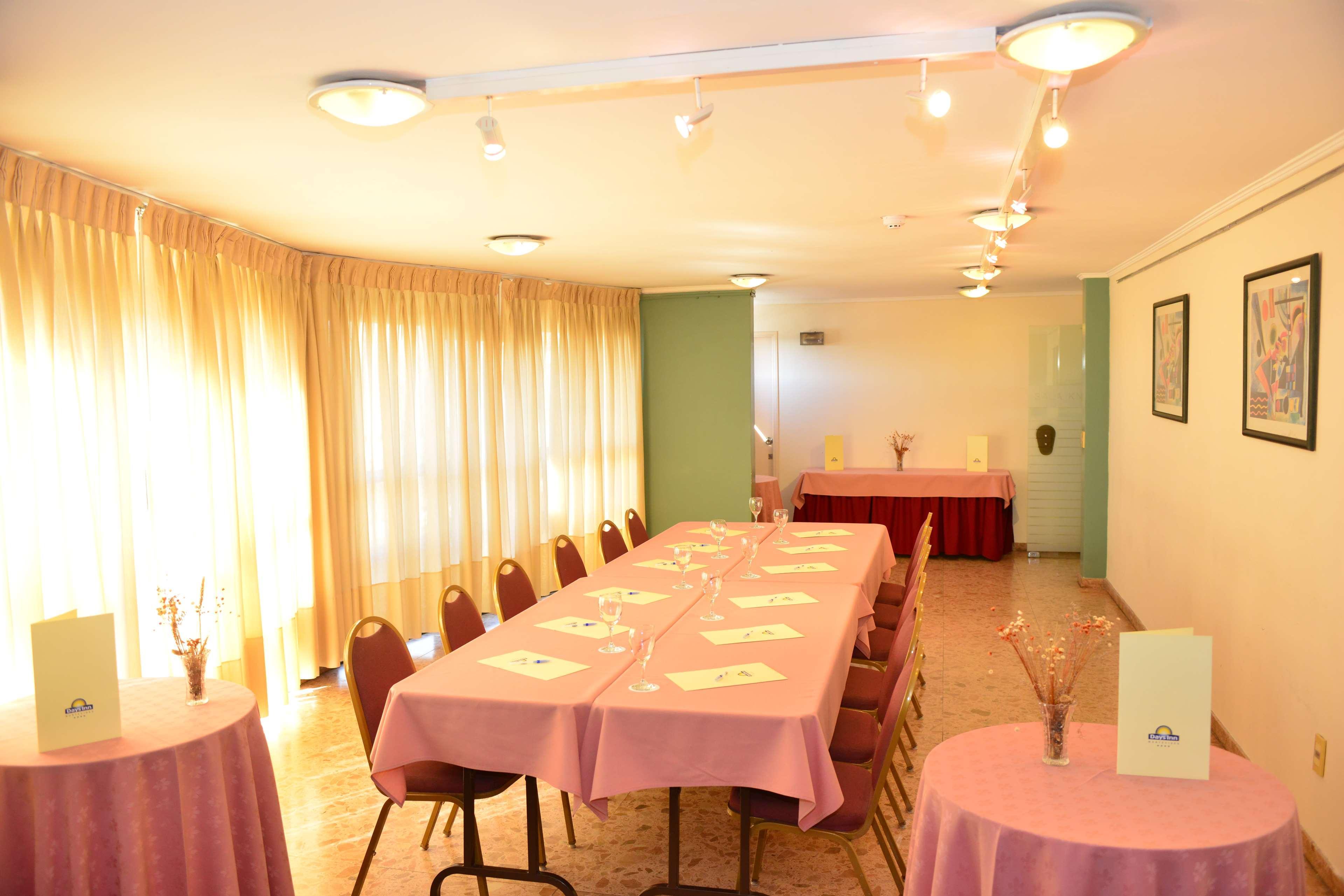 Alfa Suites - Montevideo Eksteriør bilde